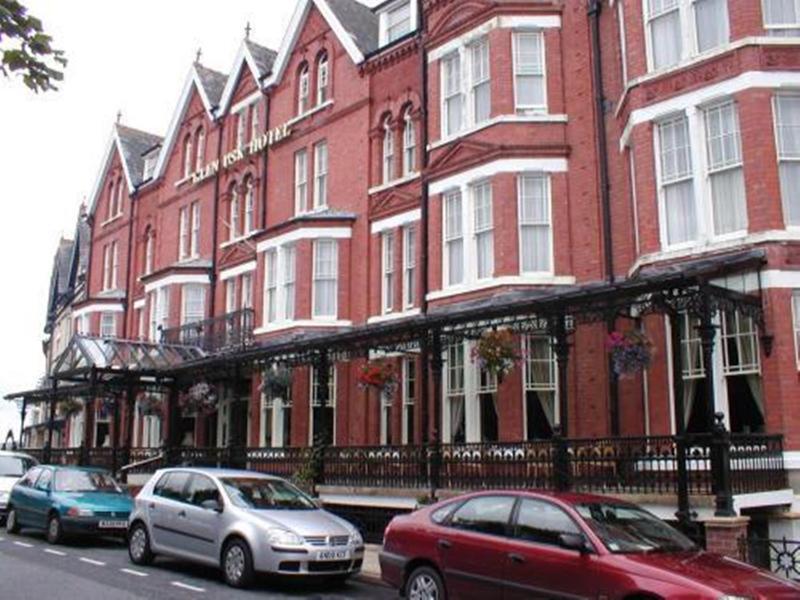 Glen Usk Hotel Llandrindod Wells Exterior photo